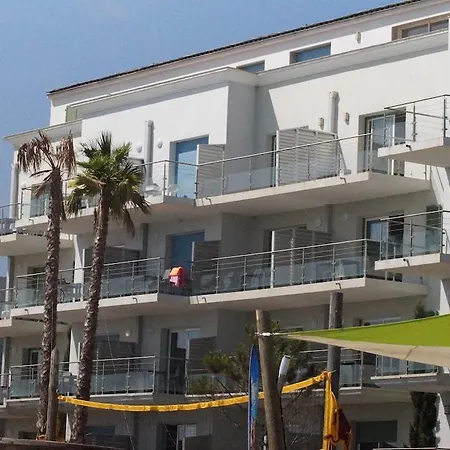 Tyrrenia Apart-hotel Macinaggio (Corsica)