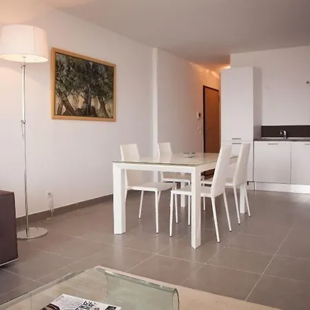 Tyrrenia 아파트호텔 4*