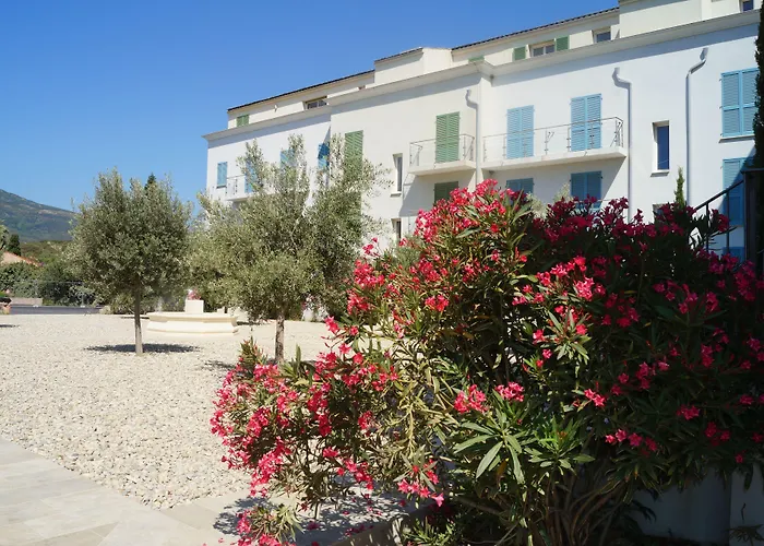 Tyrrenia Apartmanhotel 4*