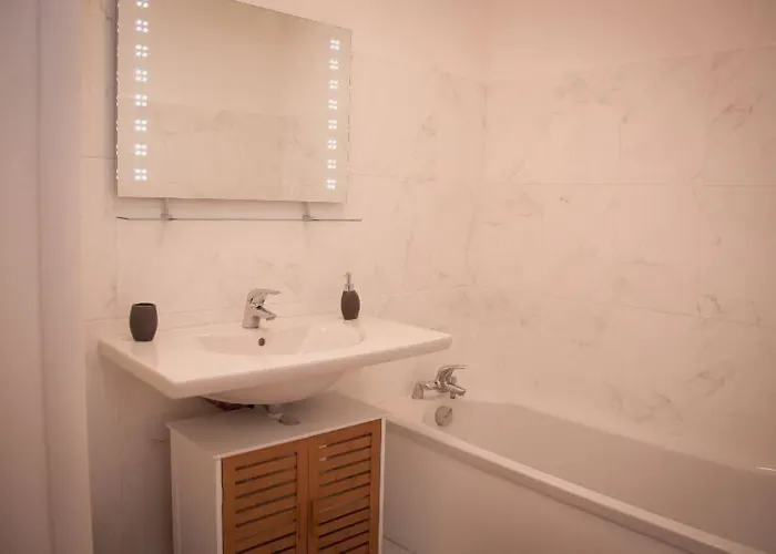 Apartmanhotel Tyrrenia 4*